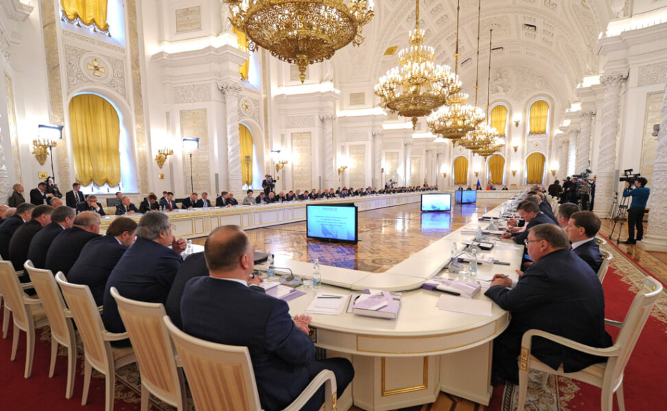 Путин заявил о проведении на следующей неделе президиума Госсовета по модернизации ЖКХ