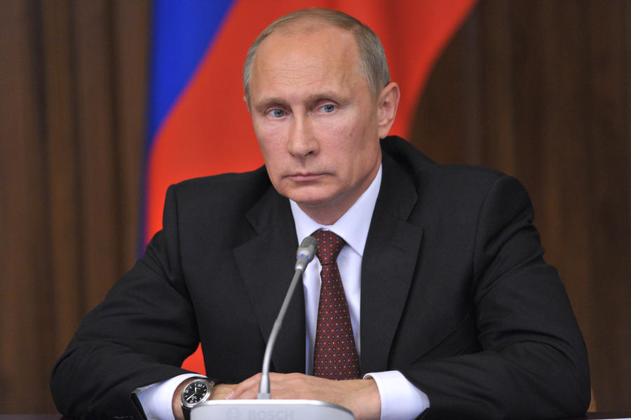 Путин поручил Минстрою помочь Москве в разработке закона о расселении ветхого жилья