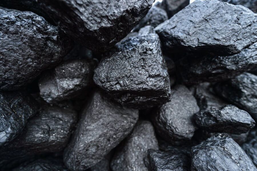 В Калининградской области жителям компенсируют 80% затрат на уголь для отопления жилья